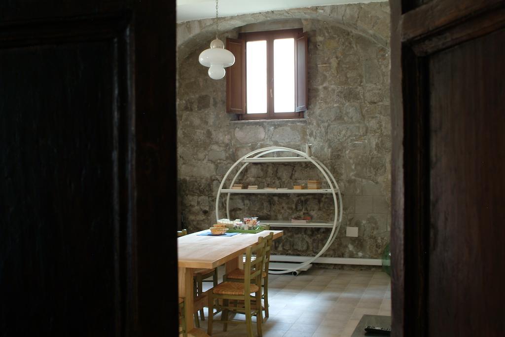 A Priori Guest House Viterbo Buitenkant foto