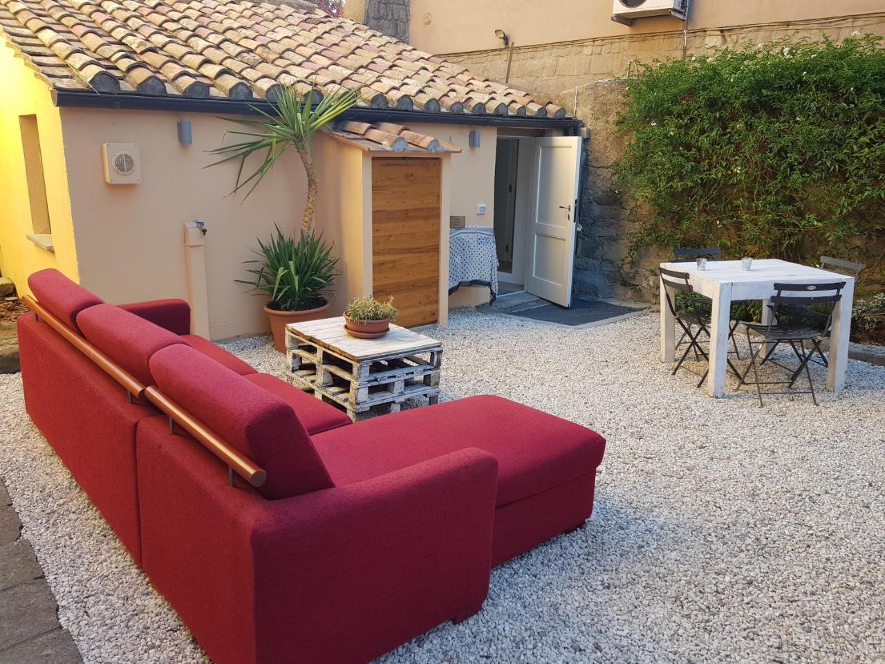 A Priori Guest House Viterbo Buitenkant foto